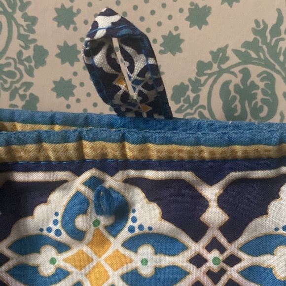 Vera Bradley Tote - Picture 6 of 8